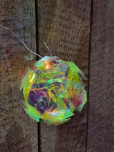 Lade das Bild in den Galerie-Viewer, LED-Lichterkette mit 10 irisierenden Lichtern, 130 cm