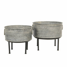 Lade das Bild in den Galerie-Viewer, Pflanzgefäß aus Zink mit Ständer, 35 cm