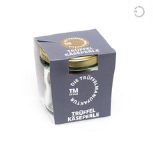 Lade das Bild in den Galerie-Viewer, Trüffel Käseperle von "Die Trüffelmanufaktur" verpackt im Schraubglas mit Pappbanderole.