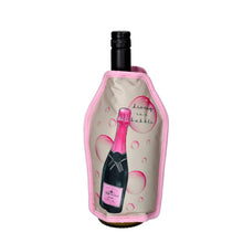 Lade das Bild in den Galerie-Viewer, Kühlmanschette "Froid" von Gift Company mit Champagnerflaschen-Motiv in Rosa.