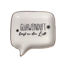 Lade das Bild in den Galerie-Viewer, Gift Company "Love Plate" aus Kermik mit "Glühweinduft liegt in der Luft"-Schriftzug.