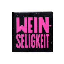 Lade das Bild in den Galerie-Viewer, Gift Company Love Tiles Untersetzer "Weinseligkeit"