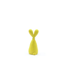 Lade das Bild in den Galerie-Viewer, Deko-Figur Hase gelb/pink, 13 cm
