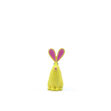 Lade das Bild in den Galerie-Viewer, Deko-Figur Hase gelb/pink, 13 cm