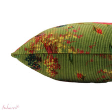 Lade das Bild in den Galerie-Viewer, Imbarro Kissen "Paradise" moosgrün, 50 x 50 cm