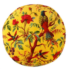 Lade das Bild in den Galerie-Viewer, Imbarro Kissen "Paradise" kanariengelb, 50 cm