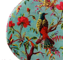 Lade das Bild in den Galerie-Viewer, Imbarro Kissen "Paradise" lagoon, 50 cm