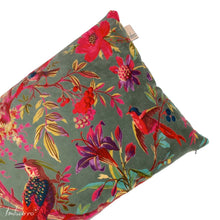 Lade das Bild in den Galerie-Viewer, Imbarro Kissen "Paradise" schlammgrün, 40 x 60 cm