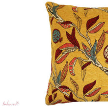 Lade das Bild in den Galerie-Viewer, Imbarro Kissen "Silene", 55 x 55 cm