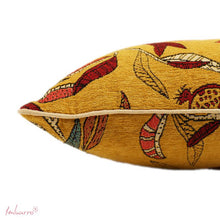 Lade das Bild in den Galerie-Viewer, Imbarro Kissen "Silene", 55 x 55 cm