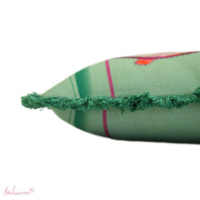 Lade das Bild in den Galerie-Viewer, Imbarro Kissen "Glasses", 30 x 50 cm