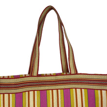 Lade das Bild in den Galerie-Viewer, Detail der Henkel von Imbarro Tasche Kelly