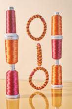 Lade das Bild in den Galerie-Viewer, Kknekki Haargummi "Bordeaux Orange Glitter Stripe"