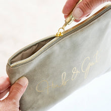 Lade das Bild in den Galerie-Viewer, Kosmetiktasche "Hab & Gut", grau