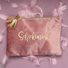 Lade das Bild in den Galerie-Viewer, Täschchen aus rosa Samt mit goldenem Schickimicki-Print und Federn.