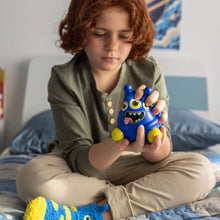 Lade das Bild in den Galerie-Viewer, Legami Anti-Stress-Toy "Monster"