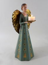 Lade das Bild in den Galerie-Viewer, Meander Kerzenhalter "Engel" 37 cm, Blaugrün/Blumen