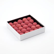 Lade das Bild in den Galerie-Viewer, Nicolas Vahé Lakritzpralinen "Raspberry", 163 g