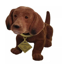 Lade das Bild in den Galerie-Viewer, Original Wackeldackel klein, braun