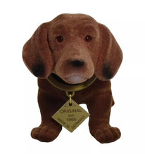 Lade das Bild in den Galerie-Viewer, Original Wackeldackel klein, braun