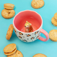 Lade das Bild in den Galerie-Viewer, Sass & Belle Becher "Surprise", Leopard