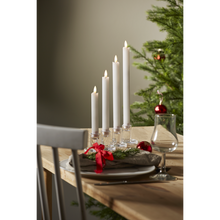 Lade das Bild in den Galerie-Viewer, 4er Set LED-Kerzen versch. Größen, weiß