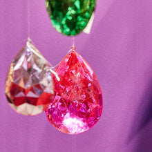 Lade das Bild in den Galerie-Viewer, XL-Anhänger "Diamant" Tropfen pink, 16x26 cm