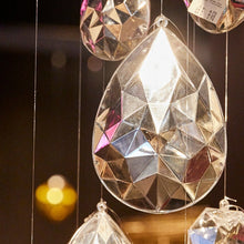 Lade das Bild in den Galerie-Viewer, XL-Anhänger "Diamant" Tropfen weiß, 13x19 cm