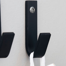 Lade das Bild in den Galerie-Viewer, House Doctor 3er-Set Haken "Bath" schwarz, 7 cm