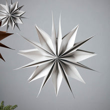 Lade das Bild in den Galerie-Viewer, House Doctor Papierstern "Capella", 50 cm perlmuttgrau