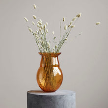 Lade das Bild in den Galerie-Viewer, House Doctor Vase "Airy", 30 cm