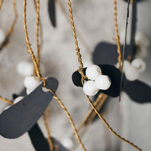 Lade das Bild in den Galerie-Viewer, House Doctor Mistelzweig "Mistletoe", schwarz