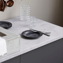 Lade das Bild in den Galerie-Viewer, House Doctor 4er-Set Teller "Serveur", schwarz 18 cm