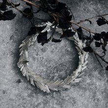 Lade das Bild in den Galerie-Viewer, House Doctor Perlenkranz "Circle", 10 cm