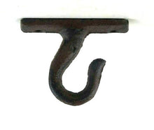 Lade das Bild in den Galerie-Viewer, Kleiner Haken aus braunem Gusseisen auf einer kleinen rechteckigen Platte zur Wand- oder Deckenmontage.