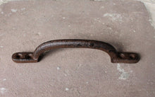 Lade das Bild in den Galerie-Viewer, Griff Gusseisen (2), 17,5 cm