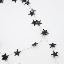 Lade das Bild in den Galerie-Viewer, House Doctor Girlande "Stars", schwarz