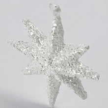 Lade das Bild in den Galerie-Viewer, Weihnachtsanhänger Chunky von House Doctor in Stern-Form mit weißem Glitzer.
