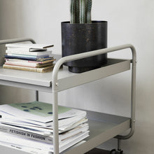 Lade das Bild in den Galerie-Viewer, House Doctor Servierwagen "Roll", grau