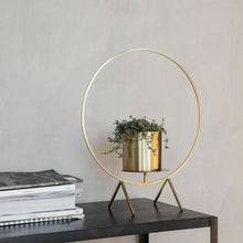 Lade das Bild in den Galerie-Viewer, House Doctor Kerzenhalter/ Übertopf "Circle", gold