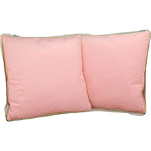 Lade das Bild in den Galerie-Viewer, 2er-Set Kissen "Pink Fish", 45 x 45 cm