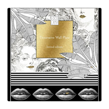 Lade das Bild in den Galerie-Viewer, Loco Lama Wandteller "Ladies", 24 cm