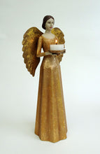 Lade das Bild in den Galerie-Viewer, Meander Kerzenhalter "Engel" 37 cm, gold