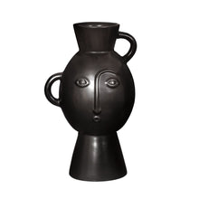 Lade das Bild in den Galerie-Viewer, Vase mit abstraktem Gesichts-Design in schwarz von der Marke Sass & Belle. Die Blumenvase ist aus Keramik und hat eine bauchige Form mit 2 versetzten Henkeln.
