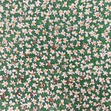 Lade das Bild in den Galerie-Viewer, Detailaufnahme des gemusterten Stoffs.