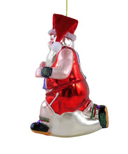 Lade das Bild in den Galerie-Viewer, Weihnachtsschmuck aus Glas in Form eines Weihnachtsmann als Läufer.