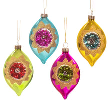 Lade das Bild in den Galerie-Viewer, 4er-Set bunte Reflexkugeln aus Glas mit Glitter zur Dekoration des Weihnachtsbaums.