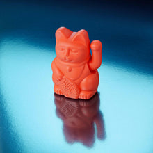 Lade das Bild in den Galerie-Viewer, Myneko by Donkey Winkekatze "Solar", Neon Orange
