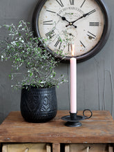 Lade das Bild in den Galerie-Viewer, Chic Antique Stabkerze 18 cm, rosa
