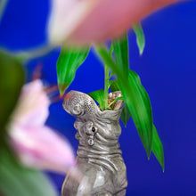 Lade das Bild in den Galerie-Viewer, Donkey Products Vase "Hungry Hippo", 42 cm
